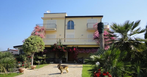 VENDESI Villa Bocale REGGIO CALABRIA